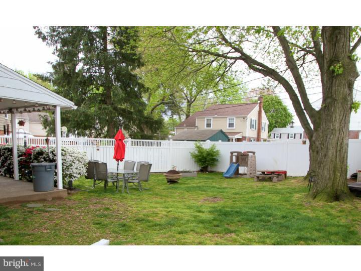 520 Ridley Circle Morton, PA 19070 - Photo 2 of 22 Back Yard