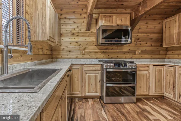 $214,500 | 1218 East Alpine Drive, Terra Alta, WV 26764