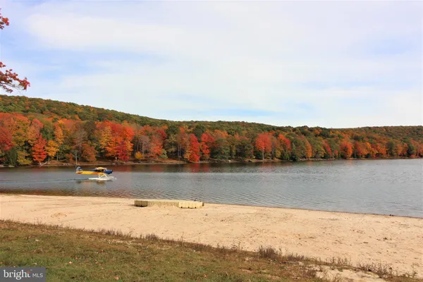 $214,500 | 1218 East Alpine Drive, Terra Alta, WV 26764
