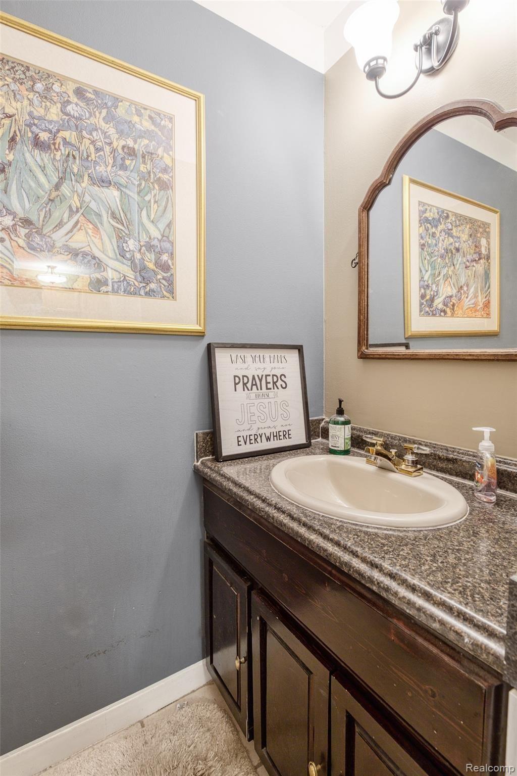 510 Tennyson, Unit 56 Rochester, MI 48307 - Photo 9 of 30 592A3595.jpg