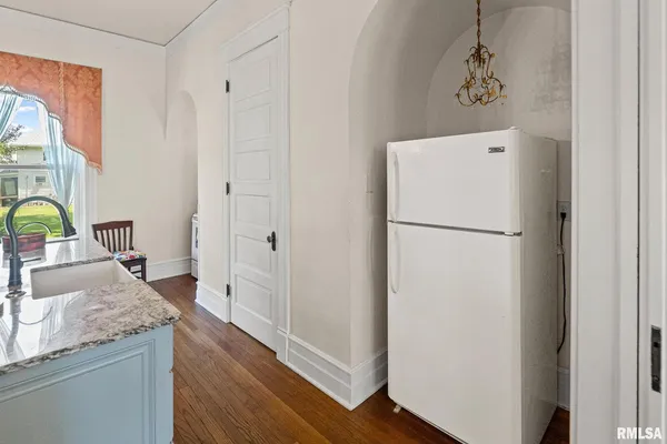 $199,900 | 404 West Broadway, Centralia, IL 62801