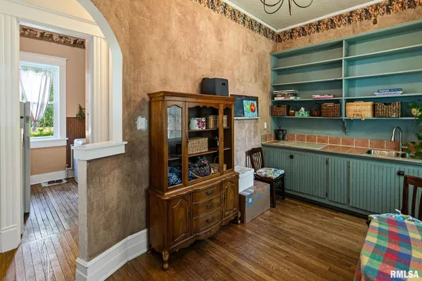 $199,900 | 404 West Broadway, Centralia, IL 62801