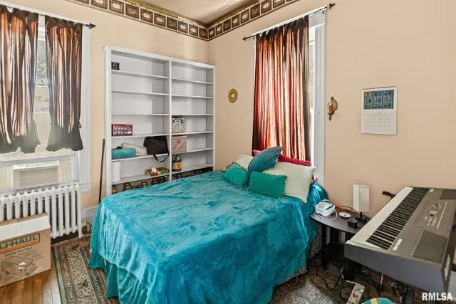 a bed room with a bed