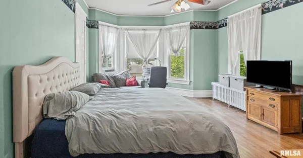 $199,900 | 404 West Broadway, Centralia, IL 62801