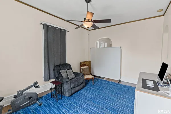 $199,900 | 404 West Broadway, Centralia, IL 62801