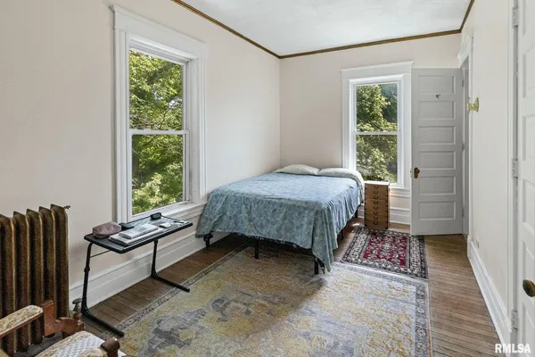 $199,900 | 404 West Broadway, Centralia, IL 62801