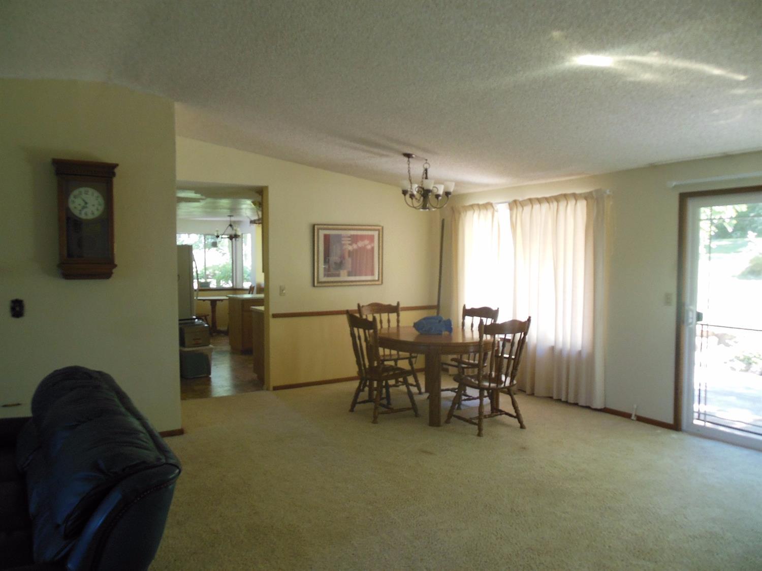 3199 Helms Road Grants Pass, OR 97527 - Photo 9 of 11 Additional Photo