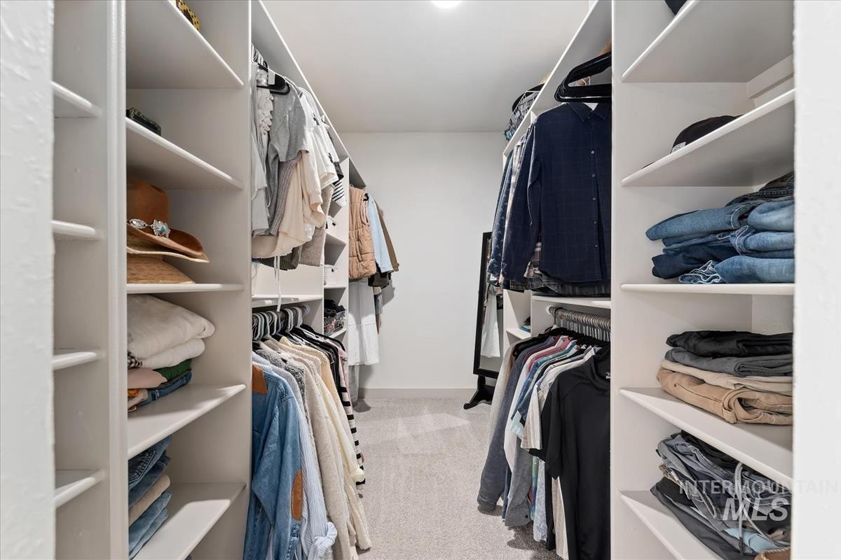 6 East Beck Road Garden Valley, ID 83622 - Photo 15 of 44 Walk in closet with light carpet