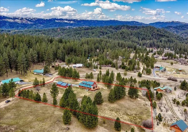 $975,000 | 6 East Beck Road, Garden Valley, ID 83622