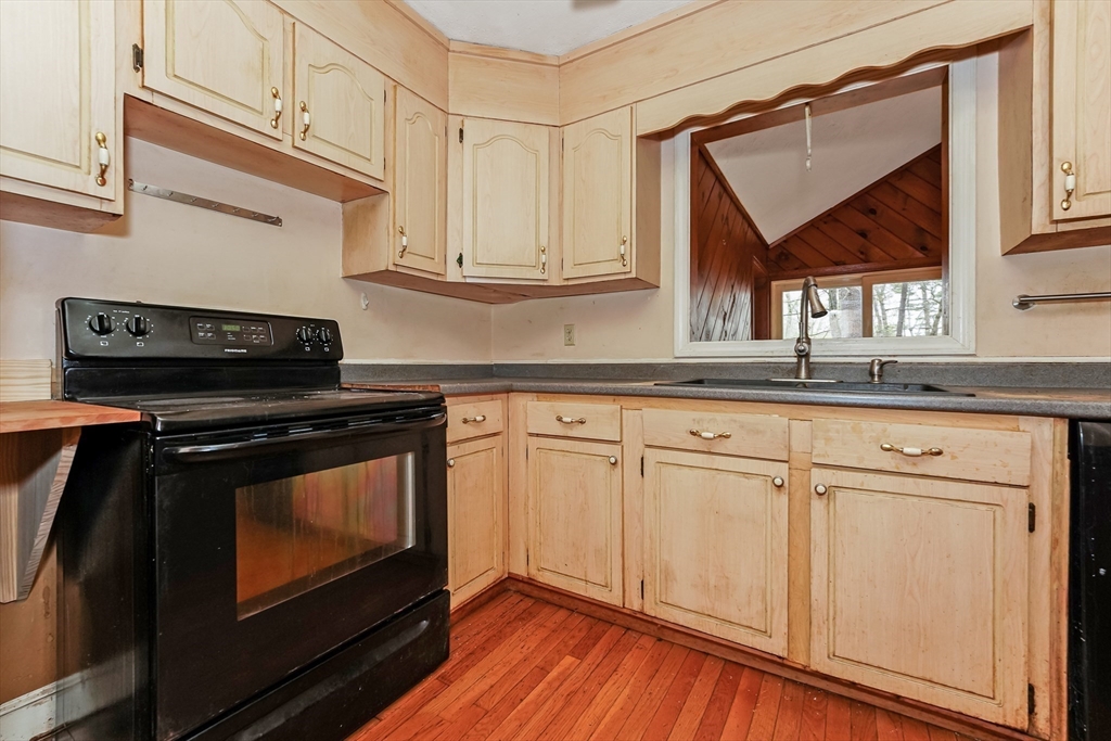 5 Priscilla Road Hopkinton, MA 01748 - Photo 12 of 34 Gallery Image 12