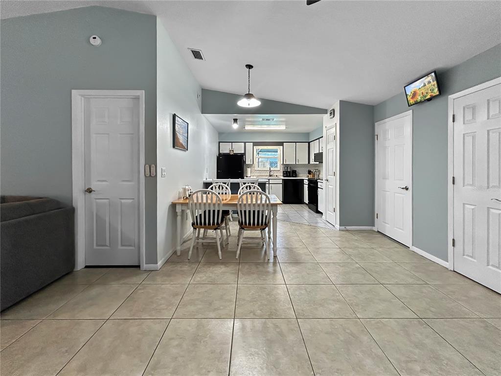 136 Paul Revere Road Bartow, FL 33830 - Photo 8 of 17