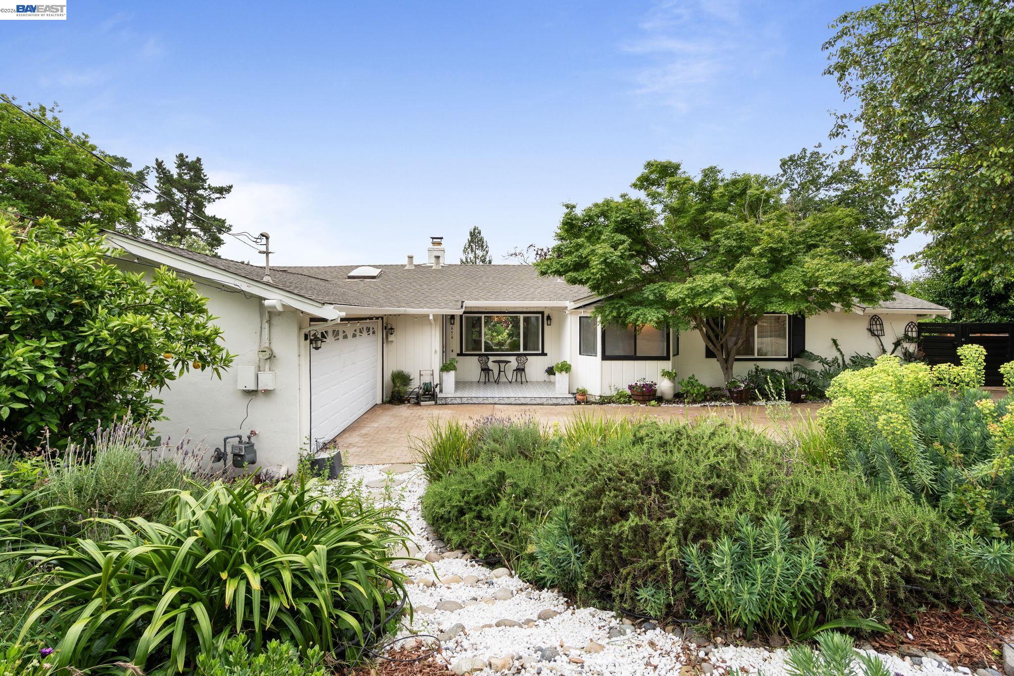 656 La Vista Road Walnut Creek, CA 94598 - Photo 6 of 68