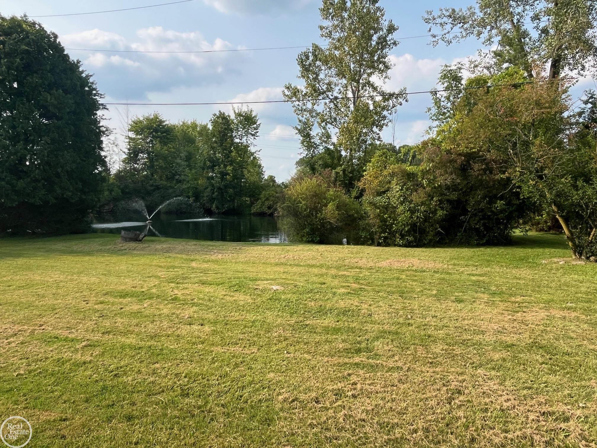 6447 Meldrum Road Fair Haven, MI 48023 - Photo 8 of 51 50152240-49f56e77-7ff0-40c8-a9d9-184553c6e444.JPG