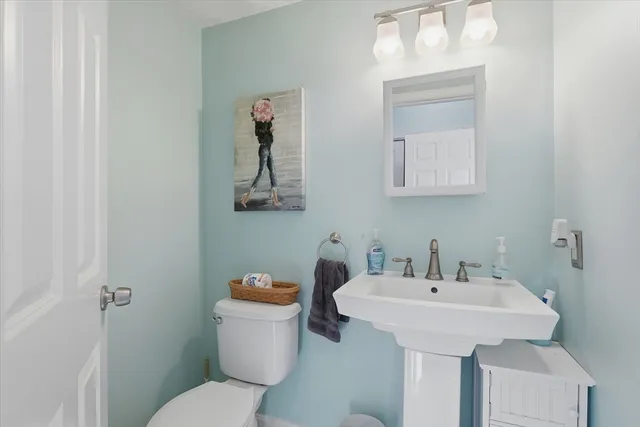 $674,990 | 36 King Street, Groveland, MA 01834