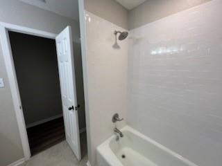1337 Westheimer Road Abilene, TX 79601 - Photo 6 of 14 a bathroom with a bathtub
