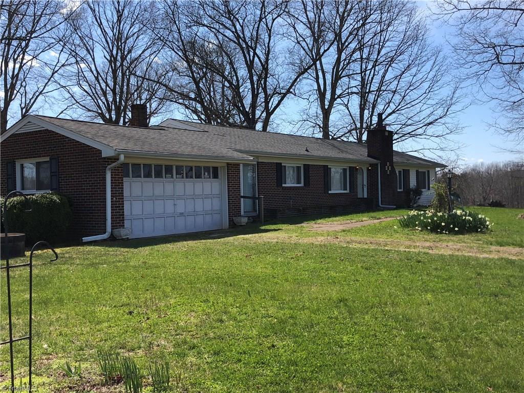1146 Stony Ridge Road Pinnacle, NC 27043 - Photo 8 of 9