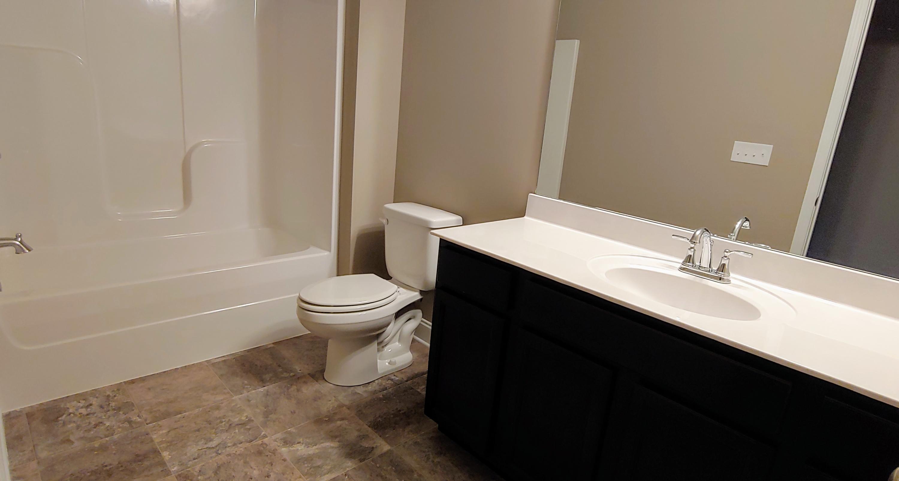 116 Fallberry Street, Unit LOT 219 Oak Ridge, TN 37830 - Photo 15 of 30 Full bathroom