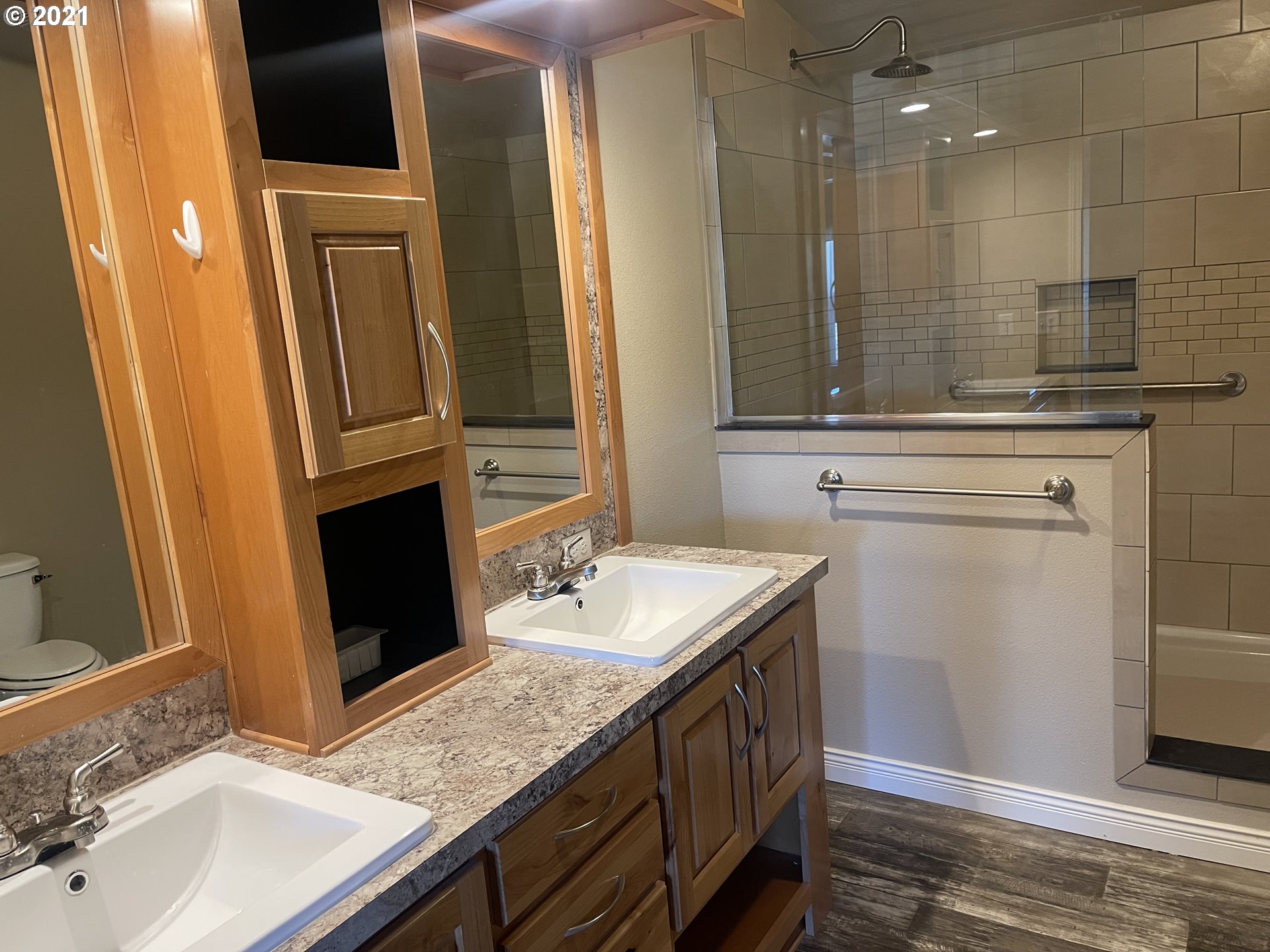 445 Union Gap Loop Oakland, OR 97462 - Photo 18 of 32 Gallery Image 18