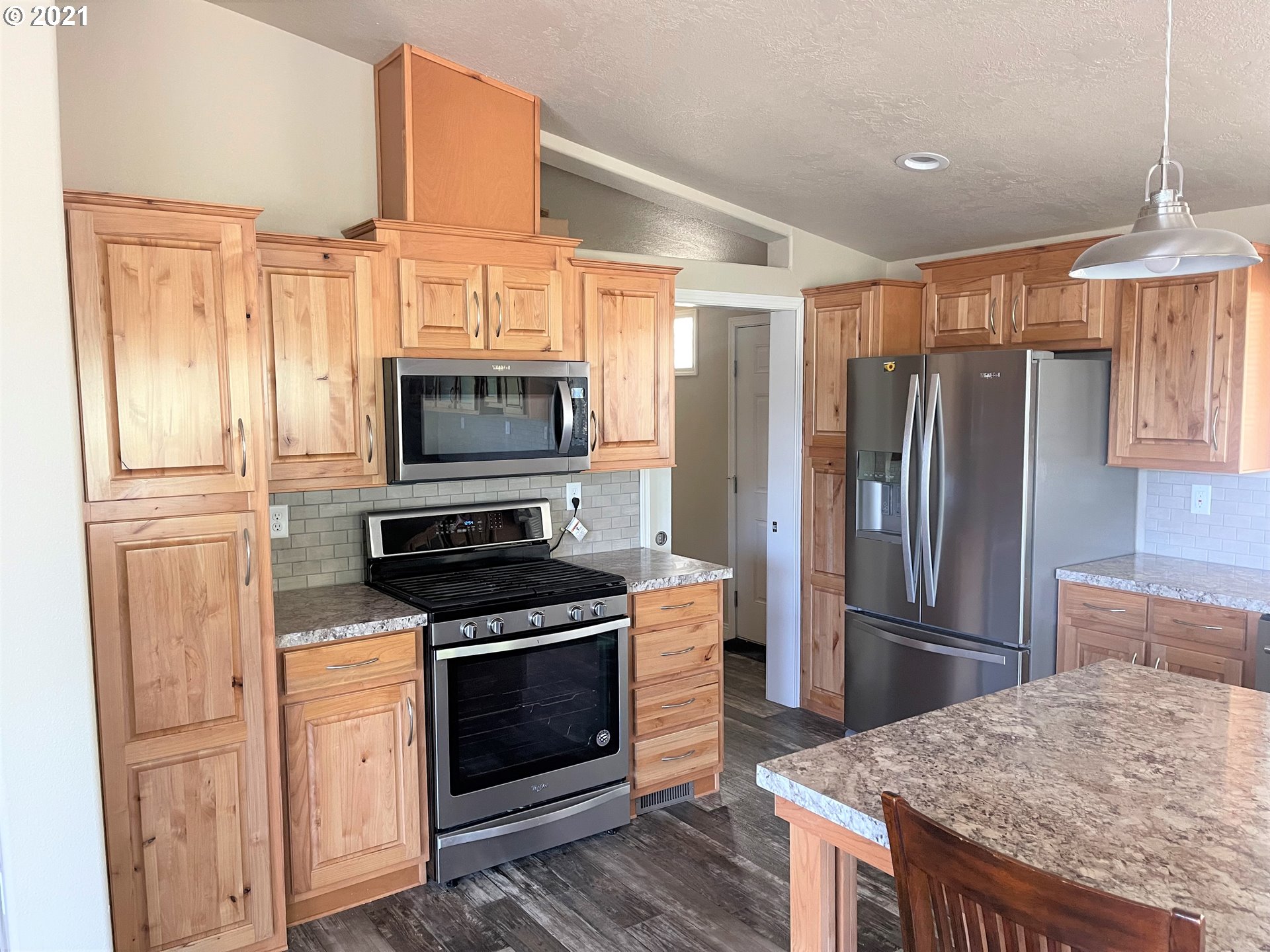 445 Union Gap Loop Oakland, OR 97462 - Photo 3 of 32 Gallery Image 3