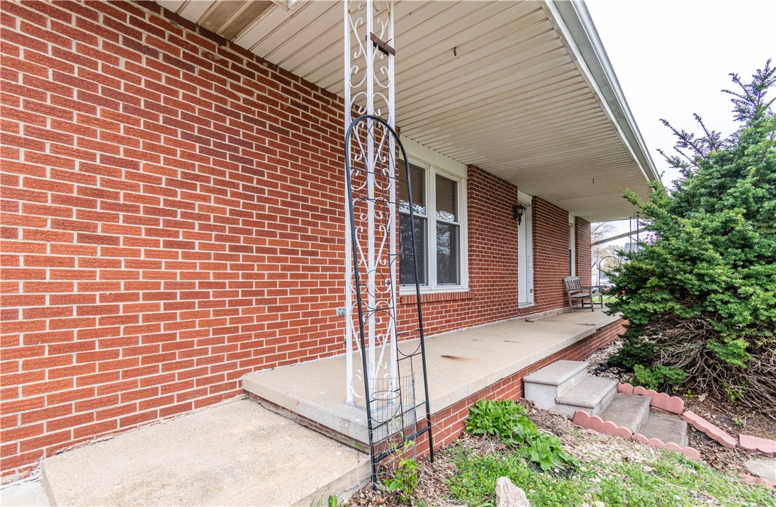 6178 Public Road Macon, IL 62544 - Photo 2 of 26