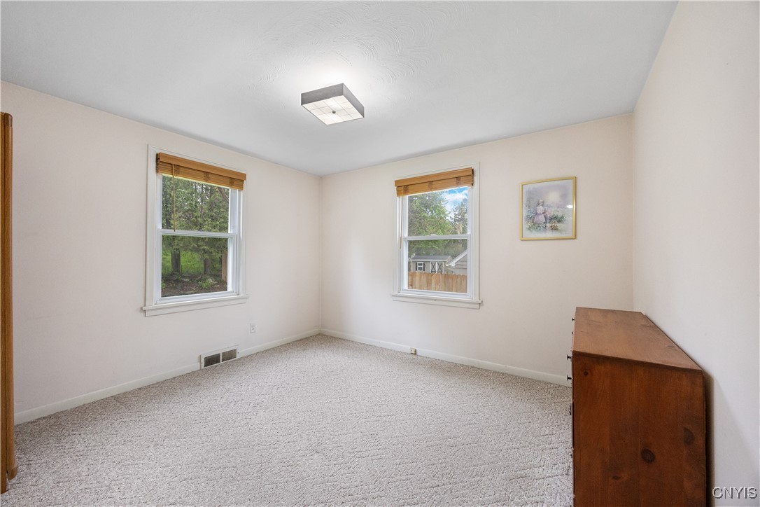 117 Stanton Drive DeWitt, NY 13214 - Photo 17 of 35