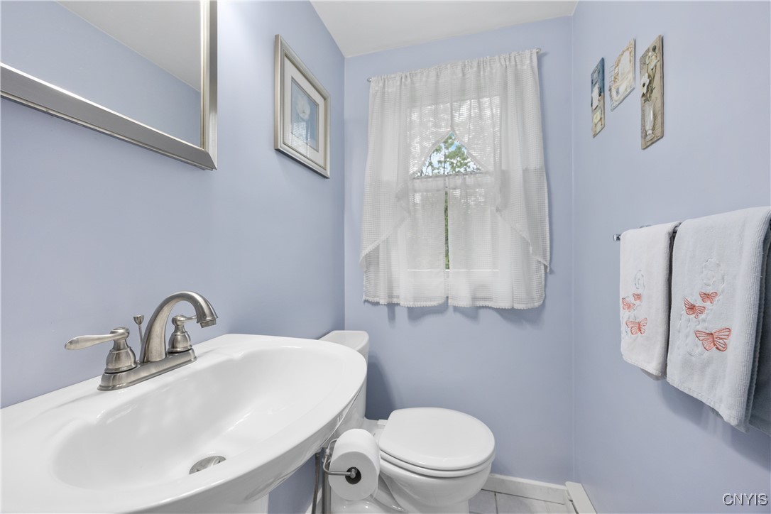 117 Stanton Drive DeWitt, NY 13214 - Photo 26 of 35 Upstairs Half Bath