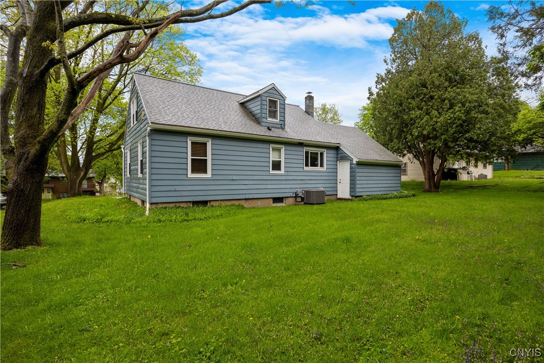 117 Stanton Drive DeWitt, NY 13214 - Photo 30 of 35 Lovely back yard