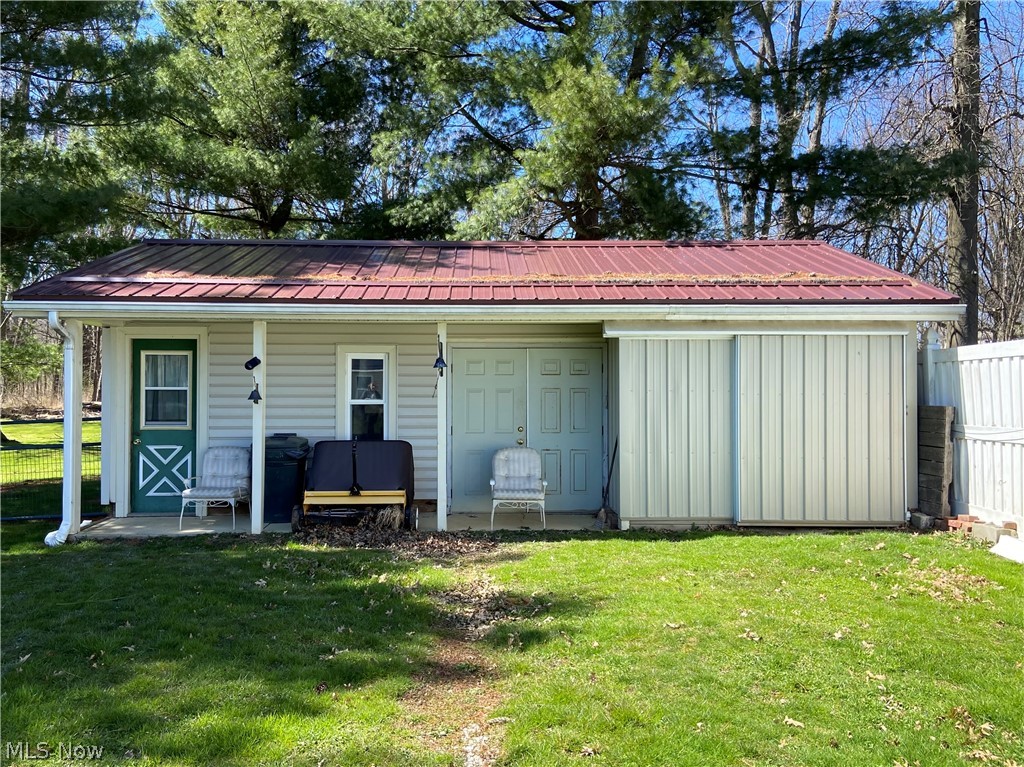6431 Austinburg Road Ashtabula, OH 44004 - Photo 10 of 41 View of front of outbuilding