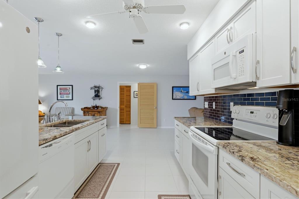1415 Piedmont Road Venice, FL 34293 - Photo 15 of 25