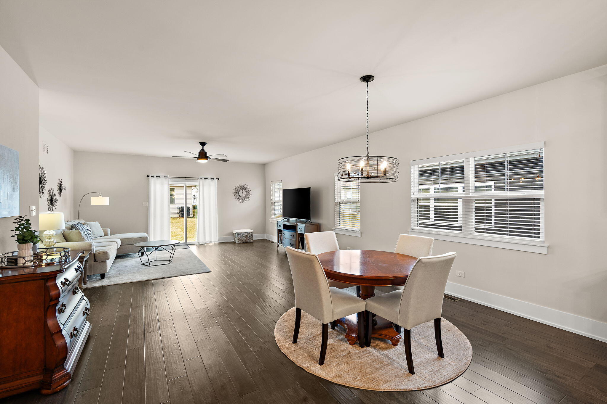 10160 Privet Drive Crown Point, IN 46307 - Photo 13 of 33 2048x1365