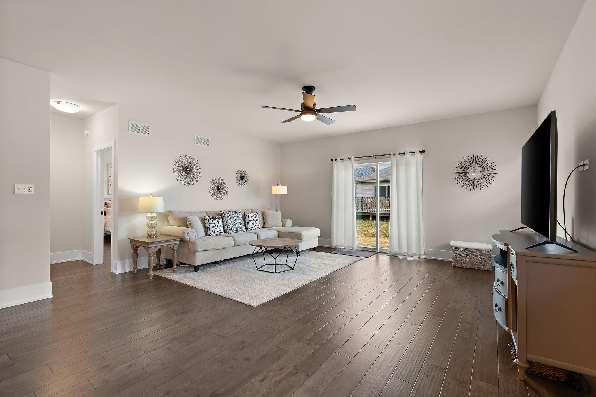 10160 Privet Drive Crown Point, IN 46307 - Photo 15 of 33 2048x1365