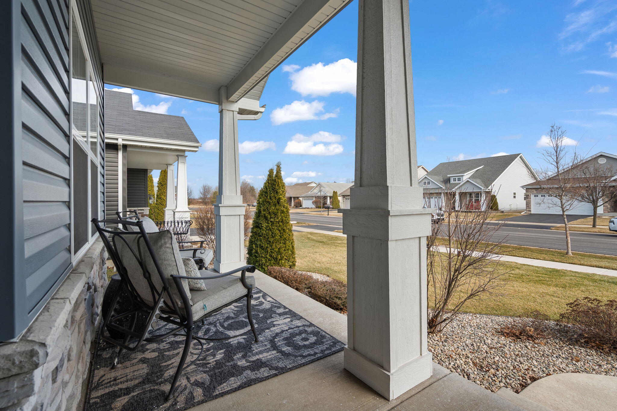 10160 Privet Drive Crown Point, IN 46307 - Photo 5 of 33 2048x1365