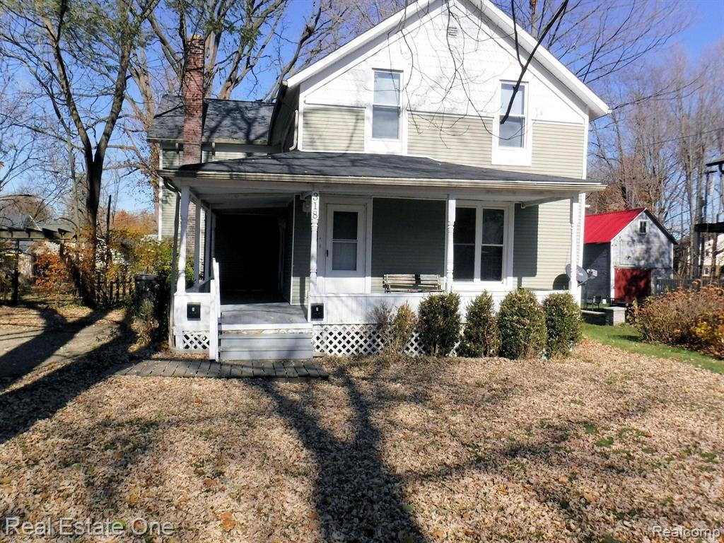 318 East Brooks Street Howell, MI 48843 - Photo 1 of 26