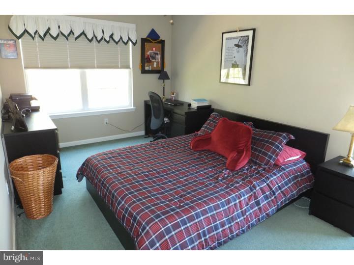 28 Simons Way Huntingdon Valley, PA 19006 - Photo 22 of 24 Bedroom 3