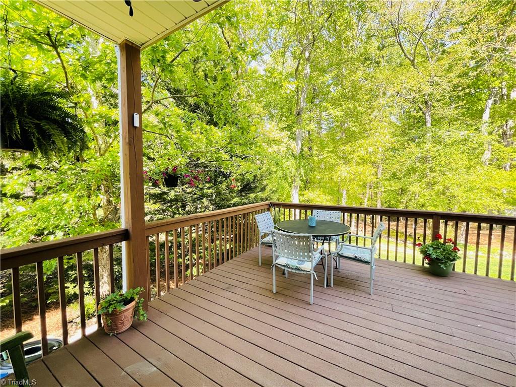 7818 Wilson Farm Road Summerfield, NC 27358 - Photo 35 of 50 Read a magazine in this cozy sitting area
