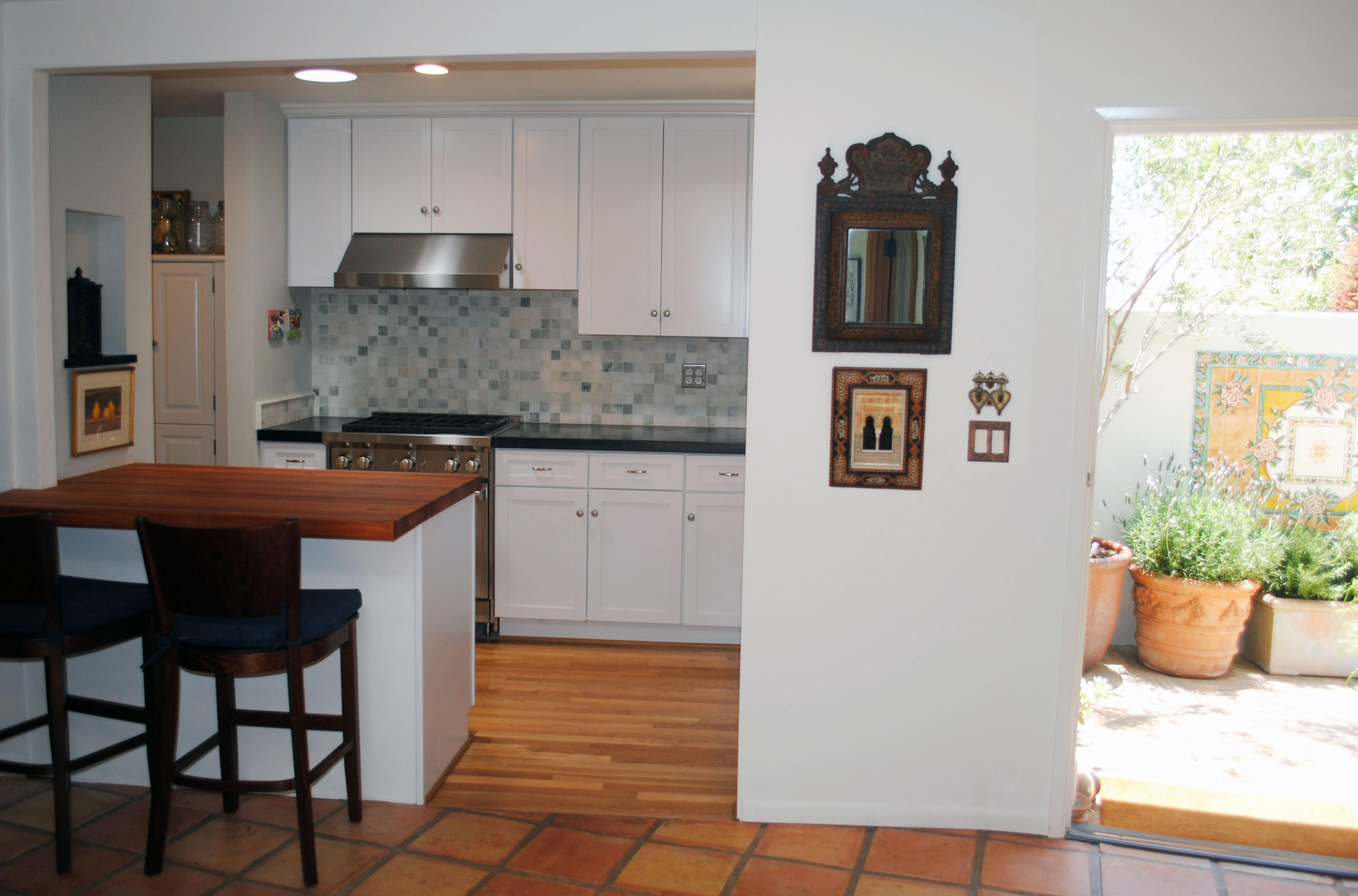 548 San Ysidro Road, Unit A Santa Barbara, CA 93108 - Photo 9 of 25 Kitchen and Patio Entrance-m