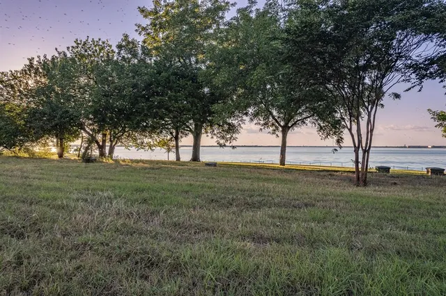 a view of outdoor space