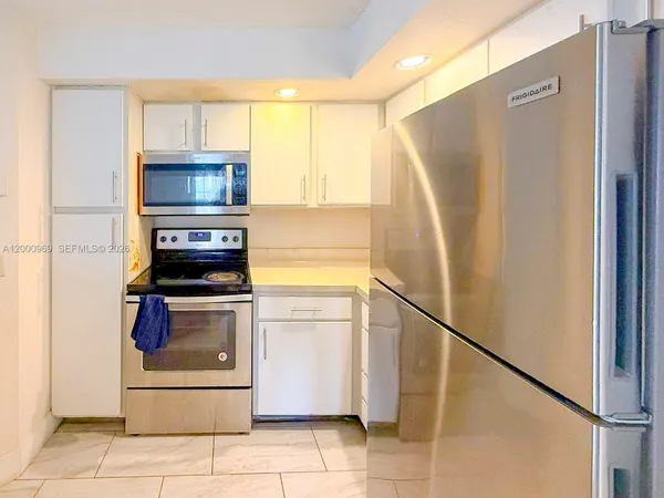 $210,000 | 3440 Pinewalk Drive North, Unit 518, Margate, FL 33063
