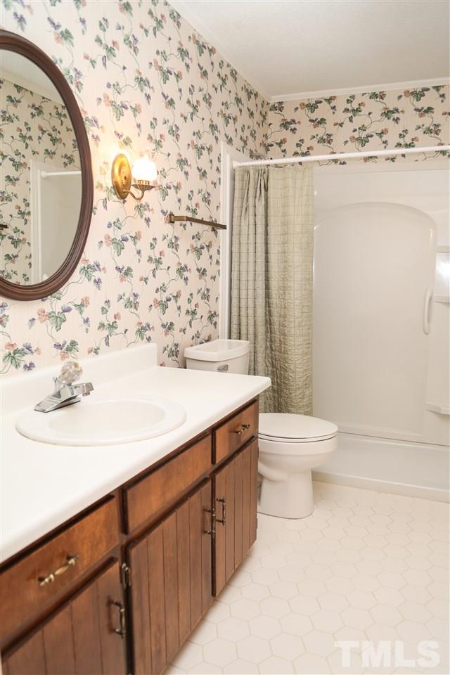 1520 Edgeside Court Raleigh, NC 27609 - Photo 16 of 30