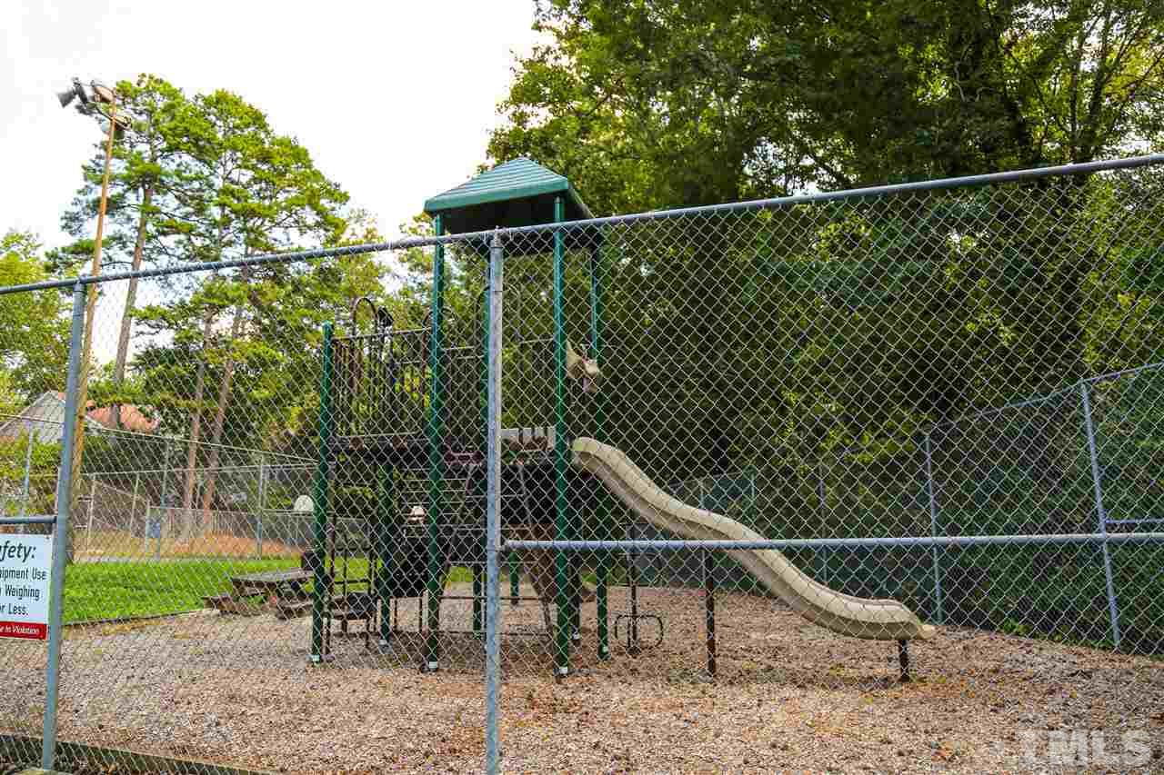 1520 Edgeside Court Raleigh, NC 27609 - Photo 29 of 30