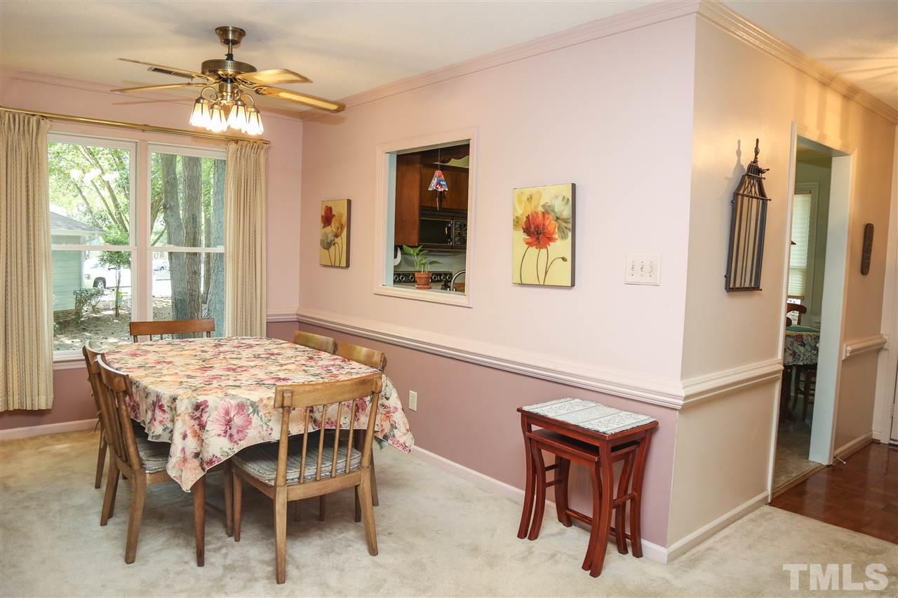 1520 Edgeside Court Raleigh, NC 27609 - Photo 6 of 30