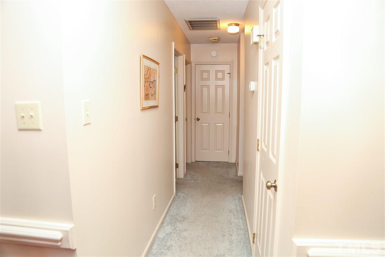 1520 Edgeside Court Raleigh, NC 27609 - Photo 9 of 30