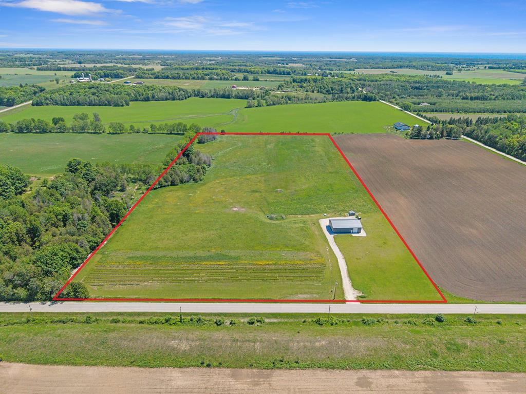 4500 Mathey Road Sturgeon Bay, WI 54235 - Photo 4 of 30