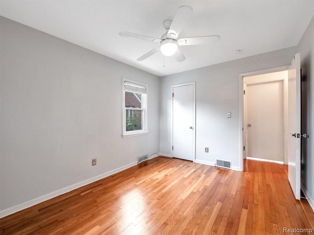 2736 Pembroke Road Birmingham, MI 48009 - Photo 20 of 36