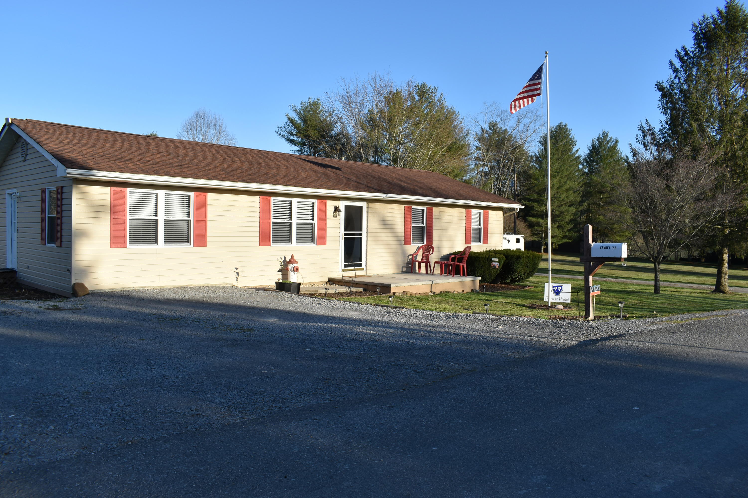 185 Snavely Road Ewing, VA 24248 - Photo 1 of 26 DSC_0089