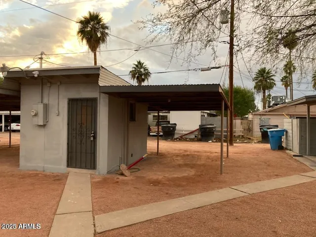 $1,350 | 2919 East Oak Street, Unit 1, Phoenix, AZ 85008