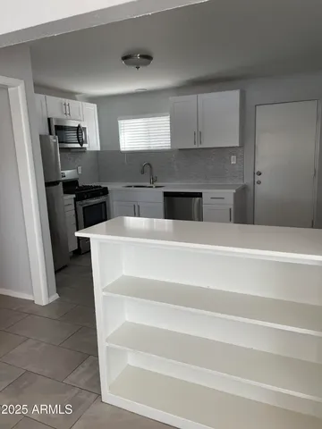 $1,350 | 2919 East Oak Street, Unit 1, Phoenix, AZ 85008