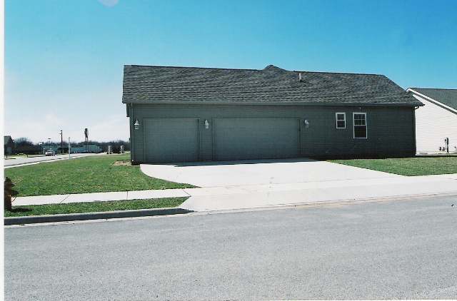 6001 Charleston Road, Unit M Peoria, IL 61607 - Photo 2 of 5