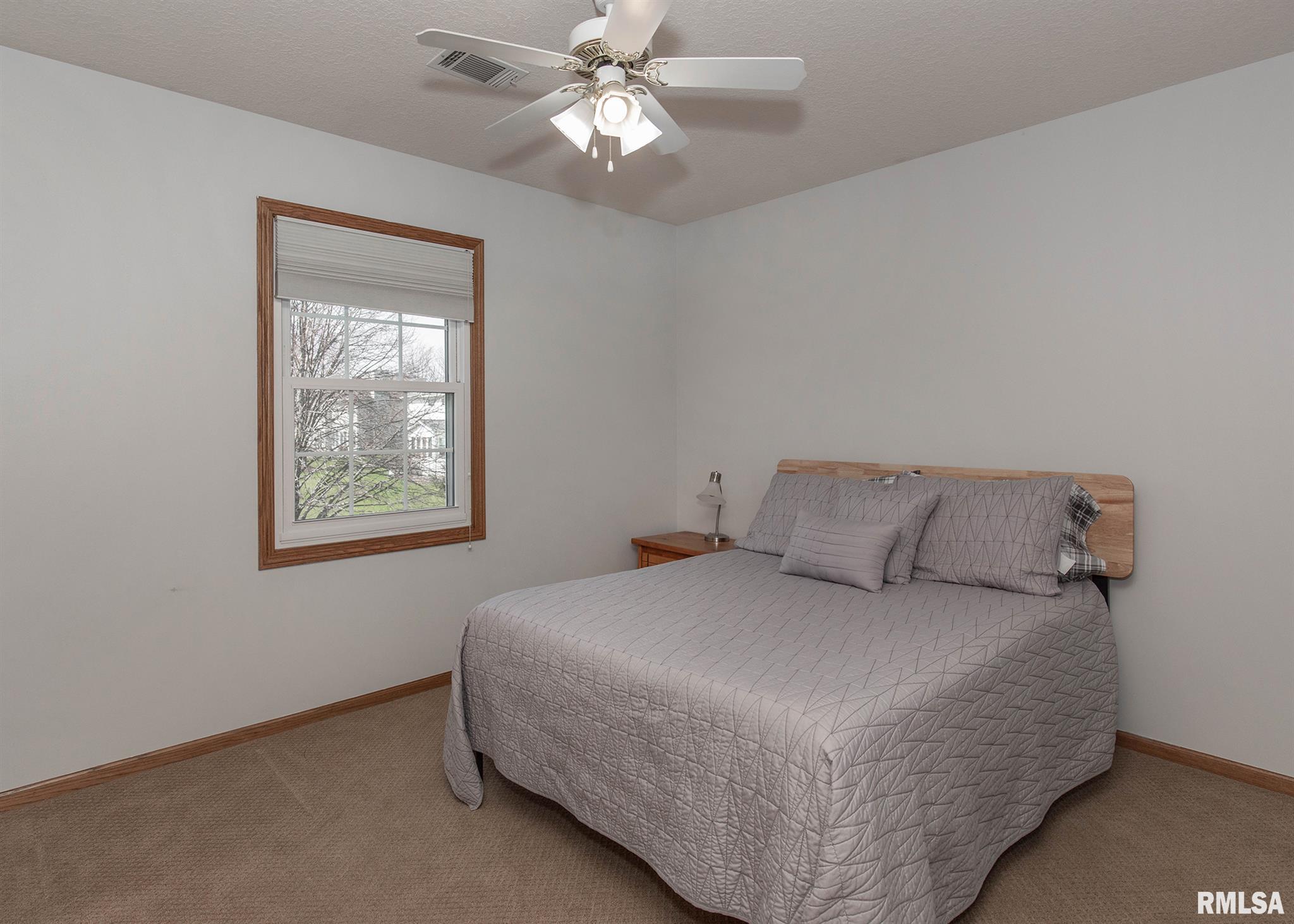 5036 Heatherstone Road Bettendorf, IA 52722 - Photo 22 of 35 Gallery Image 22