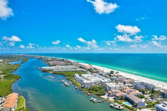 $2,000 | 10215 Regal Drive, Unit 45, Largo, FL 33774